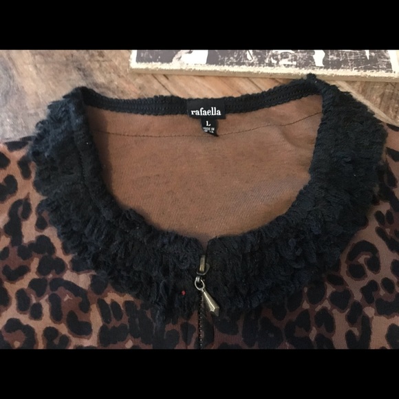 Raefella Large Leopard Cardigan Sweater - Picture 3 of 3